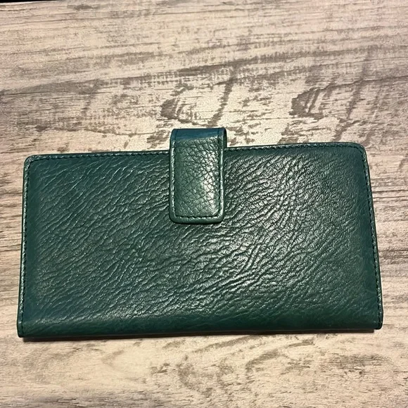 ROLFS New leather hunter green wallet. NEW - Picture 1 of 4